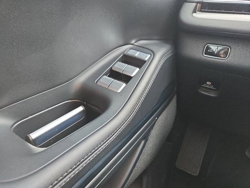 Used 2025 Lincoln Navigator L Reserve image 22