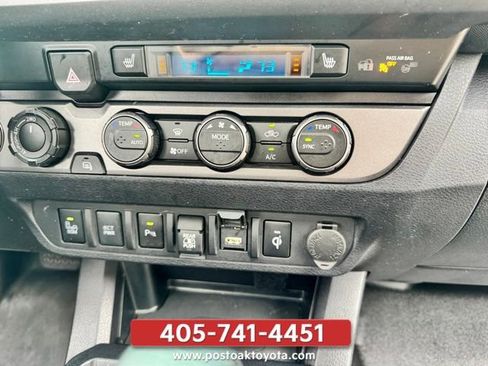 Used 2021 Toyota Tacoma TRD Off-Road w/ TRD Premium Off Road Package AWD/4WD image 17