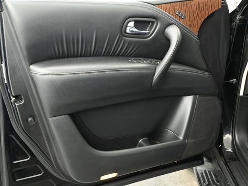 Used 2019 Nissan Armada SL w/ Premium Package image 10