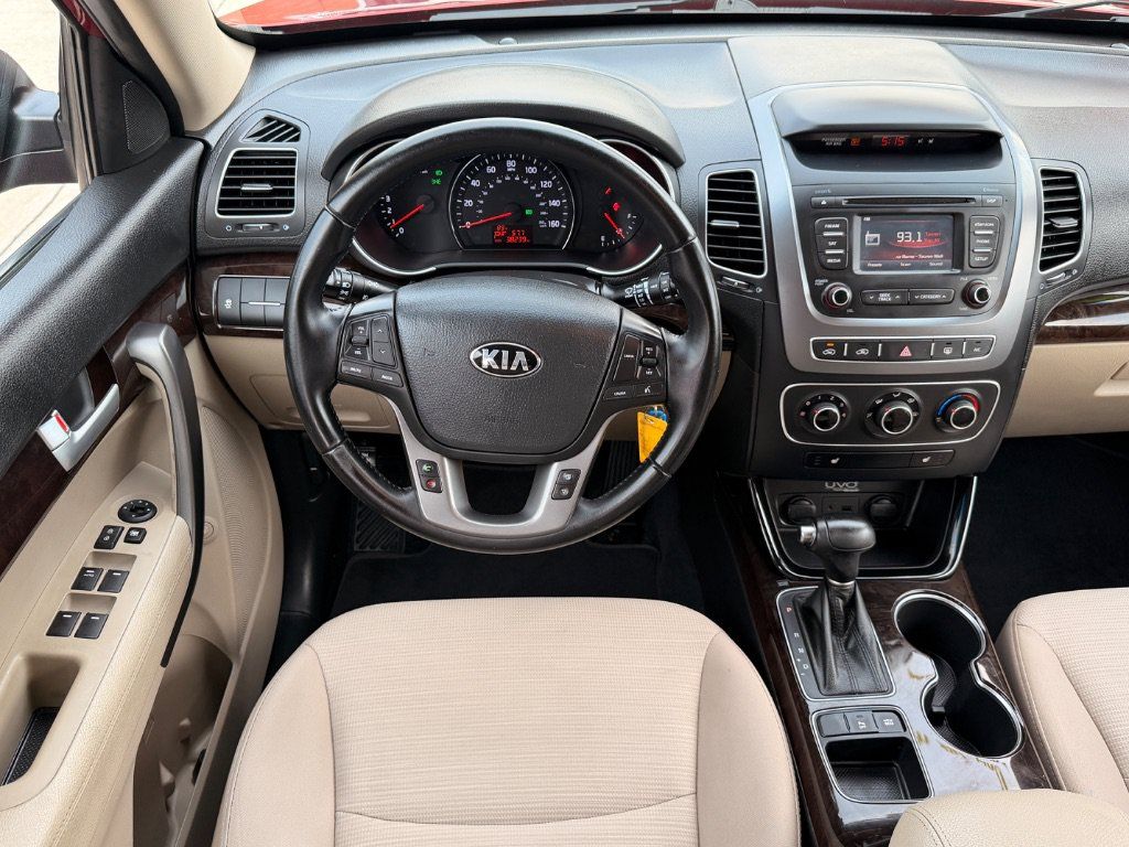 Used 2015 Kia Sorento LX FWD image 4
