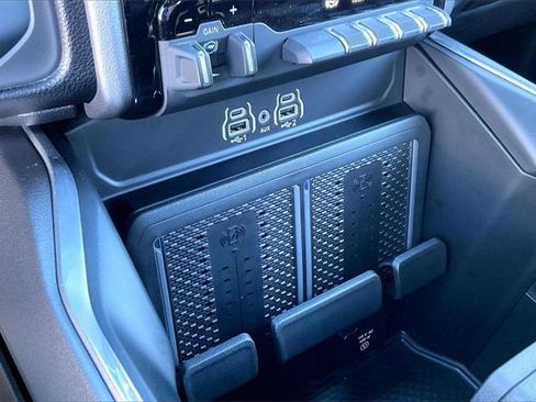 Used 2025 RAM 2500 Laramie image 24