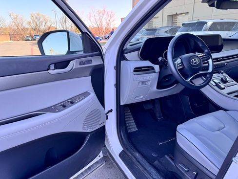 Used 2024 Hyundai Palisade SEL w/ Premium Package image 14