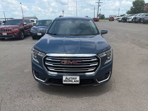 Used 2024 GMC Terrain SLT AWD/4WD image 9