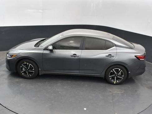 Used 2024 Nissan Sentra SV w/ Trunk Package image 24