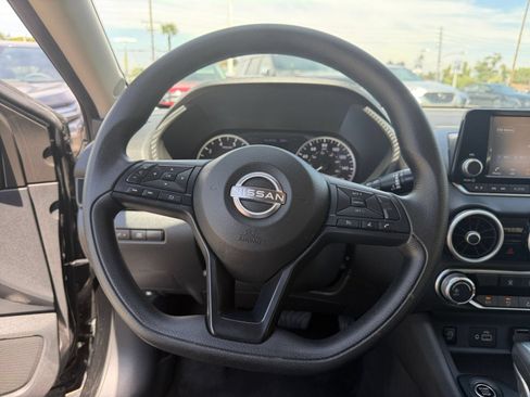 Used 2025 Nissan Sentra S FWD image 25