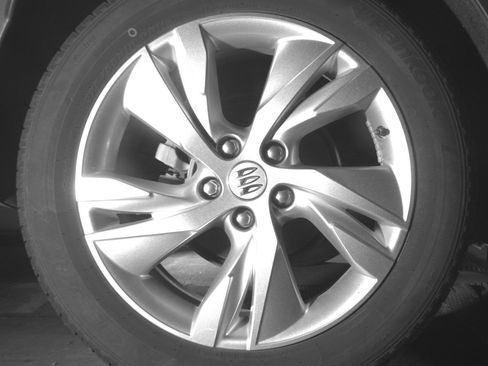 Used 2025 Buick Encore GX Preferred AWD/4WD image 15