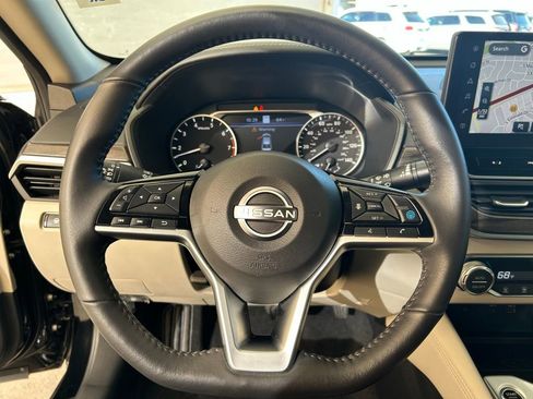 Used 2025 Nissan Altima 2.5 SL image 39