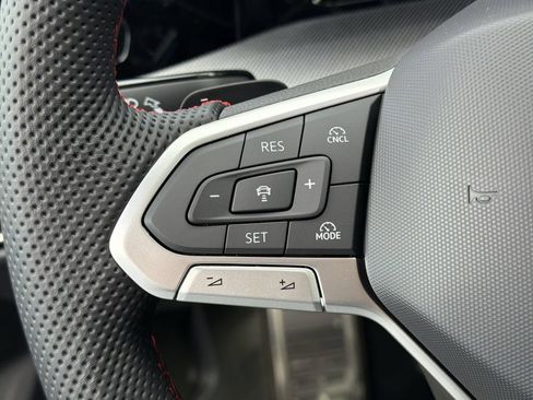 New 2026 Volkswagen GTI SE FWD image 27