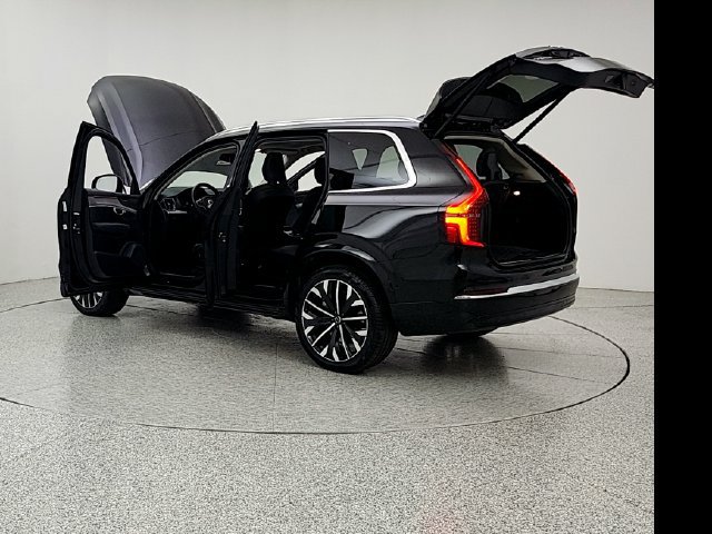 Certified 2026 Volvo XC90 B6 Ultra AWD/4WD image 12