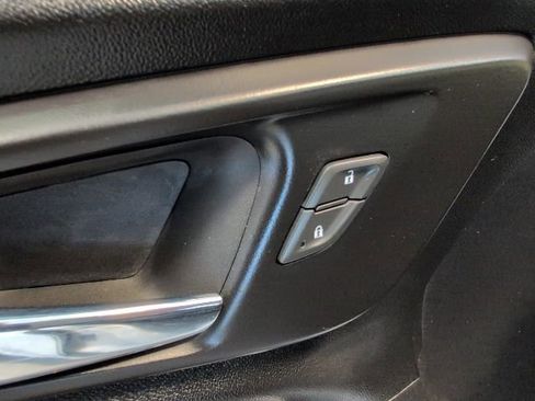 Used 2022 Chevrolet Malibu LT FWD image 16