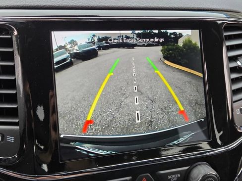 Used 2021 Jeep Grand Cherokee Limited RWD image 25