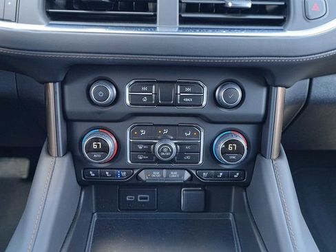 Used 2023 Chevrolet Tahoe High Country AWD/4WD image 32