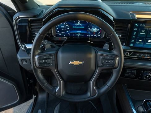 Used 2023 Chevrolet Silverado 1500 High Country AWD/4WD image 15