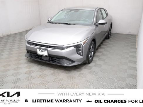 New 2026 Kia K4 FWD image 1