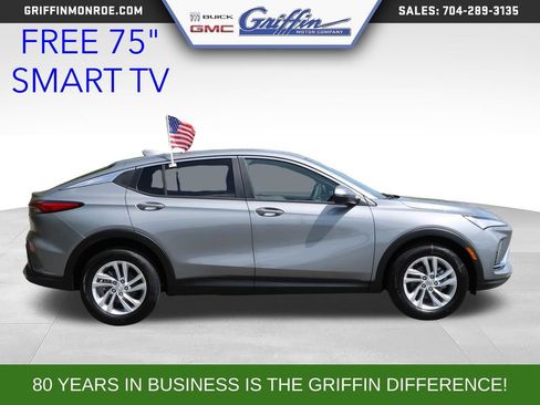 New 2026 Buick Envista Sport Touring w/ Convenience I Package FWD image 3