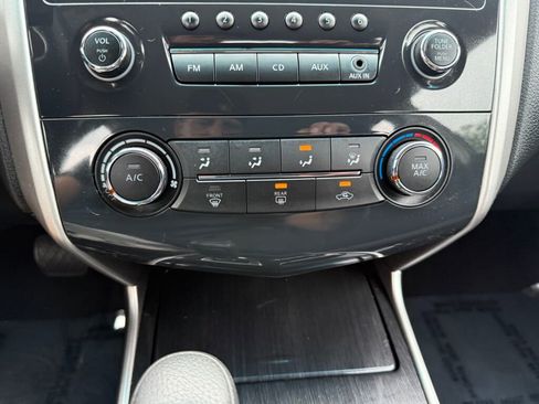 Used 2013 Nissan Altima 2.5 S FWD image 17