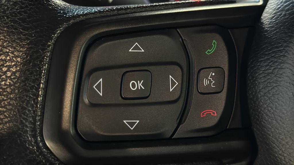 Used 2023 Jeep Wrangler Sport AWD/4WD image 15