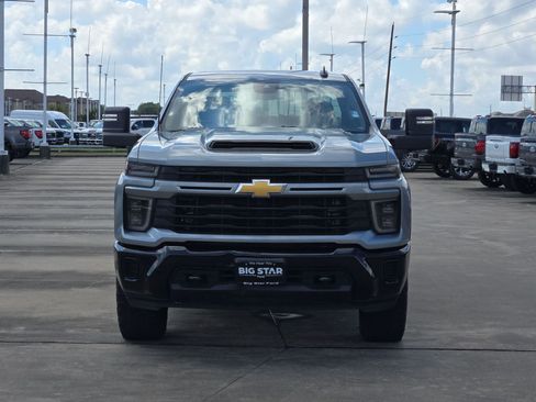 Used 2024 Chevrolet Silverado 2500 Custom w/ Custom Value Package AWD/4WD image 11