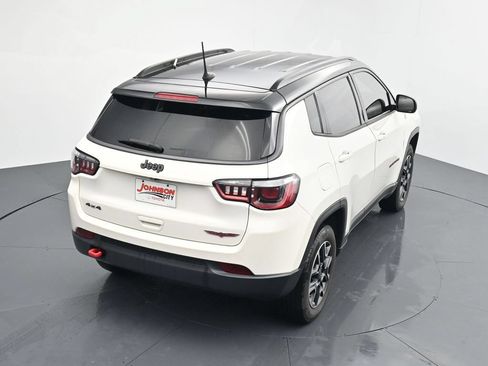 Used 2019 Jeep Compass Trailhawk w/ Popular Equipment Group AWD/4WD image 25