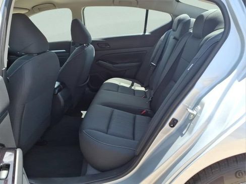 Used 2023 Nissan Altima 2.5 SV FWD image 22