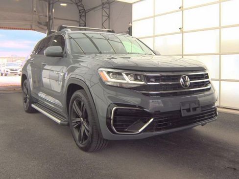 Used 2022 Volkswagen Atlas Cross Sport SEL R-Line AWD/4WD image 4