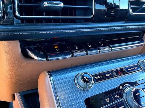 Used 2021 Lincoln Aviator Black Label w/ Dynamic Handling Package image 23