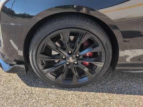 Used 2022 Cadillac CT4 V w/ LPO, ONYX Package AWD/4WD image 3