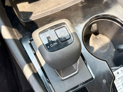 Used 2023 Nissan Rogue SV w/ SV Premium B Package AWD/4WD image 18