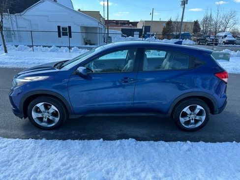 Used 2017 Honda HR-V LX image 28