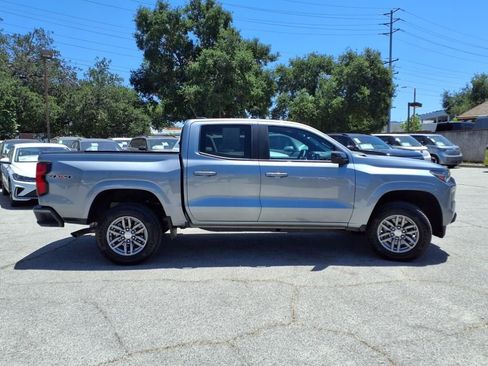 Used 2023 Chevrolet Colorado LT w/ LT Convenience Package image 3