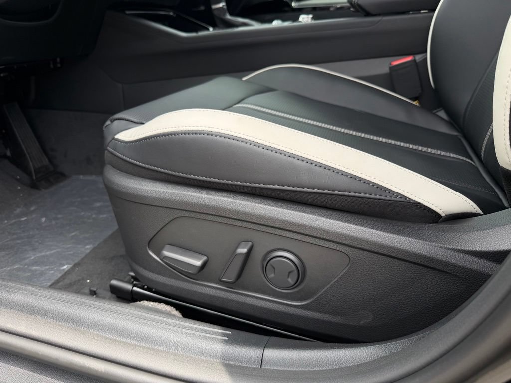 New 2026 Kia K5 GT-Line FWD image 12