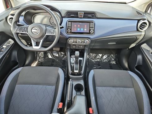 Used 2024 Nissan Versa SV image 9