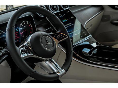 New 2026 Mercedes-Benz GLC 300 4MATIC image 10