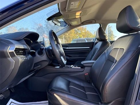 Used 2023 Nissan Altima 2.5 SR image 8