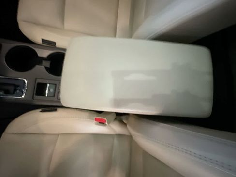 Used 2018 Subaru Outback 3.6R Limited image 21