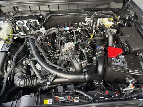 New 2025 Ford Bronco Badlands image 46