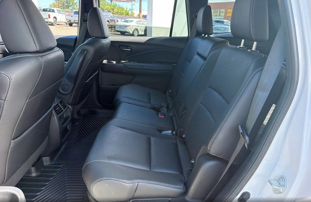 Used 2023 Honda Passport EX-L image 13