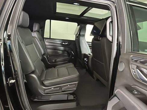 Used 2024 GMC Yukon XL Denali w/ Advanced Technology Package AWD/4WD image 34