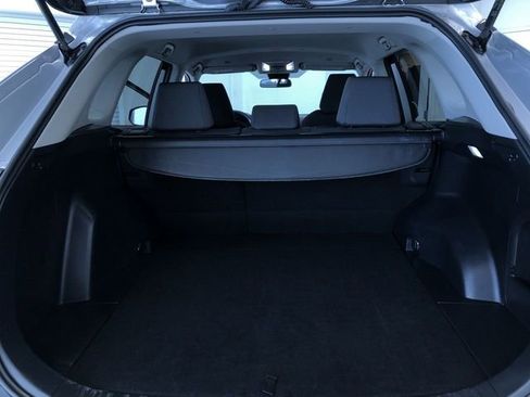 Used 2025 Toyota RAV4 XLE image 32