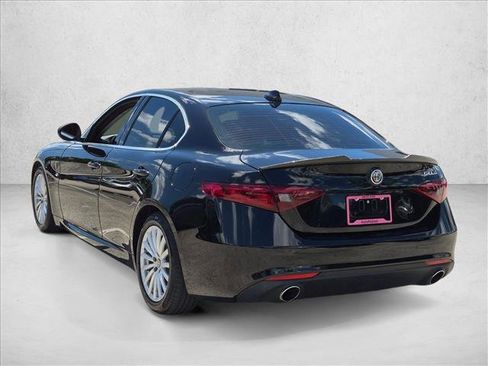 Used 2021 Alfa Romeo Giulia Sprint w/ Active Assist 1 Package RWD image 7