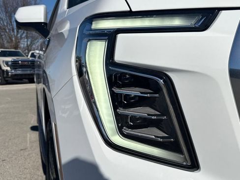 New 2026 GMC Yukon XL Denali w/ LPO, Floor Liner Package image 11