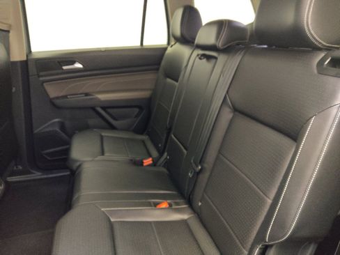 Used 2023 Volkswagen Atlas SE FWD image 18