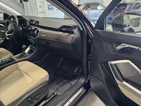 New 2025 Audi Q3 2.0T Premium w/ Convenience Package image 10