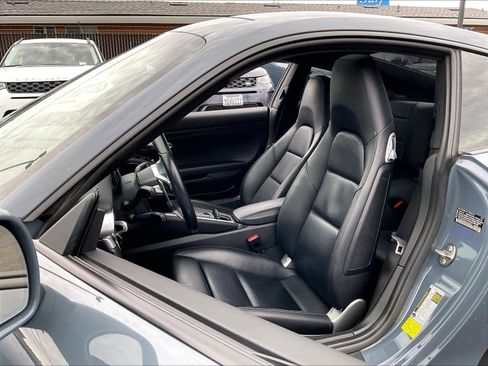 Used 2018 Porsche 911 Carrera image 24