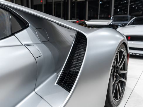 Used 2019 Ford GT image 43