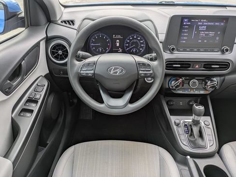 Used 2022 Hyundai Kona SEL FWD image 16