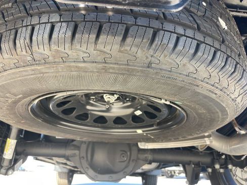 Used 2025 Chevrolet Silverado 1500 W/T w/ WT Value Package image 23