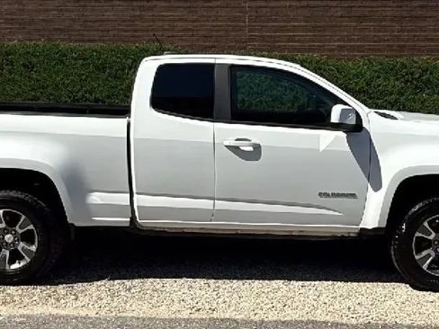 Used 2016 Chevrolet Colorado Z71 AWD/4WD image 5