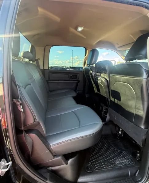 Used 2020 RAM 3500 Tradesman w/ Chrome Appearance Group AWD/4WD image 5