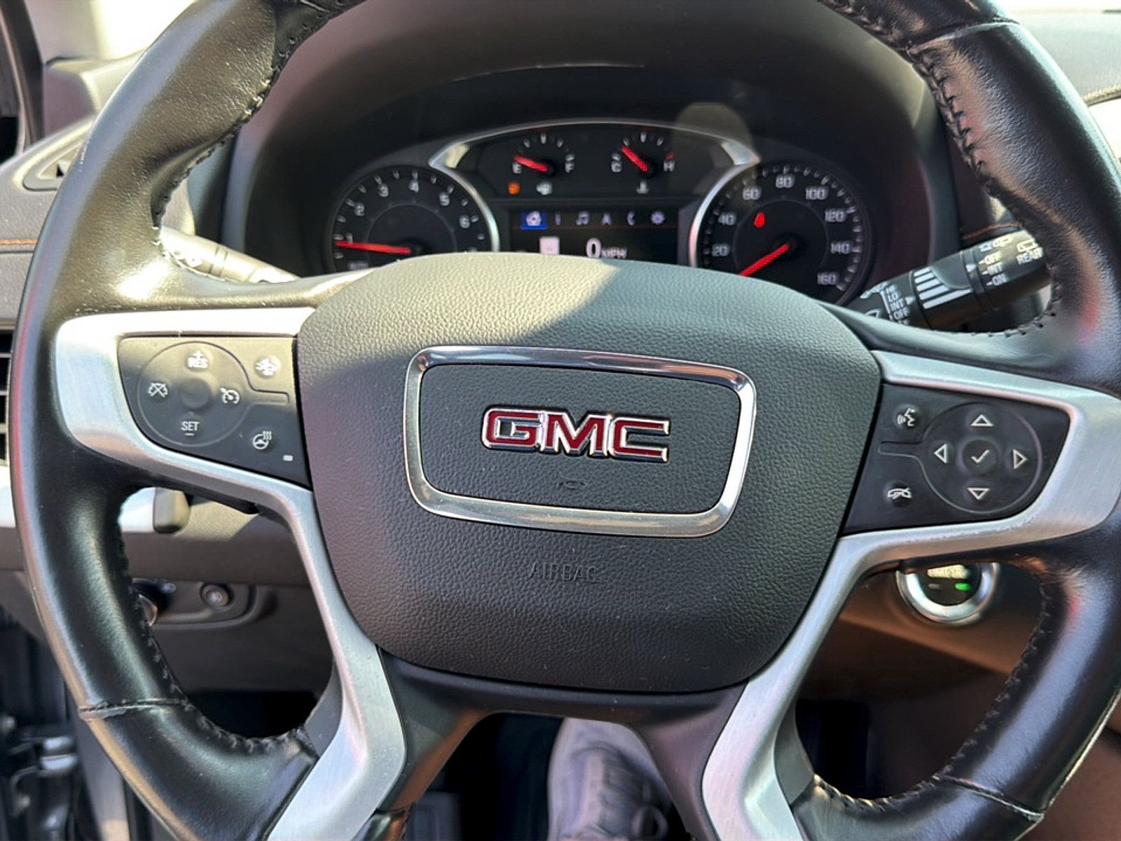 Used 2020 GMC Terrain SLT w/ Preferred Package AWD/4WD image 19